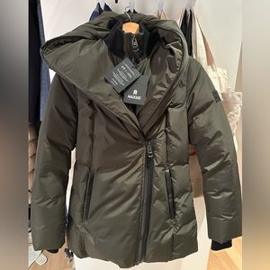 NWT - ADALI Down coat with Signature Mackage Collar